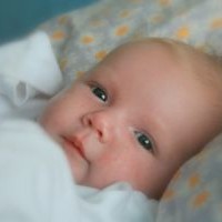 Bermain-Guling-Bersama-Bayi