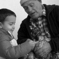 Mengajarkan-Balita-Menghargai-Orang-Lain