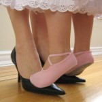 Menghabiskan-Waktu-Bersama-dan-Manfaatnya-bagi-Tumbuh-Kembang-Balita