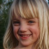 1158464_girl_smiling__4