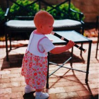 hubungan-perkembangan-emosi-dengan-kecerdasan-musik-anak