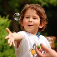 Jenis dan Manfaat Aktifitas Outdoor  untuk Tumbuh Kembang Balita