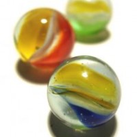 Mainan-Anak-Balita-2-5-Tahun-yang-Perlu-Diwaspadai-dan-Dihindari