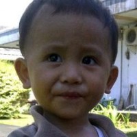 Tips Menjaga Mata dengan Bahan Alami