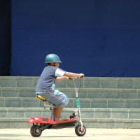 manfaat-mainan-skuter