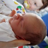 5 hal tentang tidur bayi baru lahir