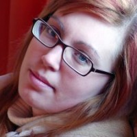 ibu-hamil-dengan-mata-minus-tinggi